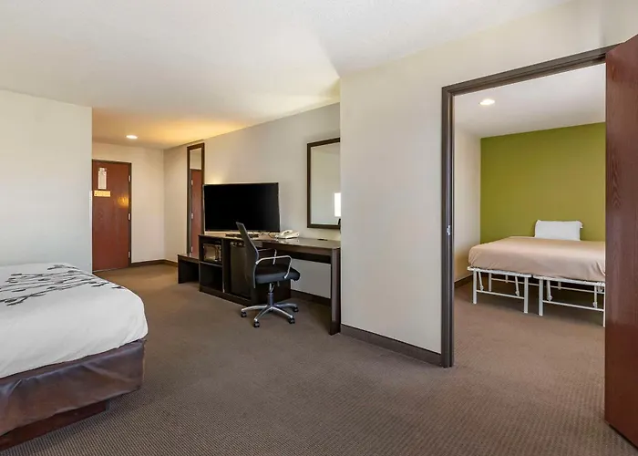 Sleep Inn & Suites Pleasant Hill - Des Moines
